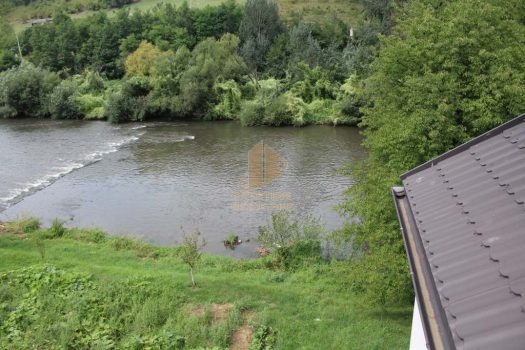 KUĆA U ČEKRČIĆIMA/VISOKO 200 M2