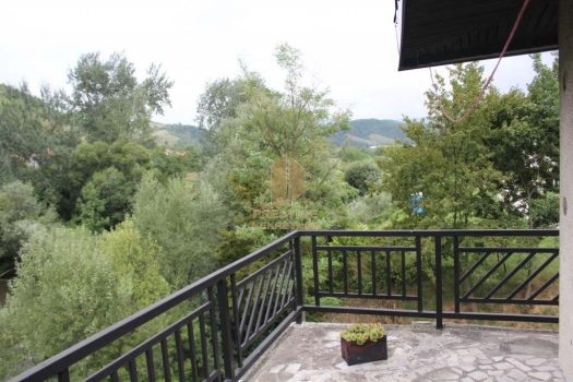 KUĆA U ČEKRČIĆIMA/VISOKO 200 M2