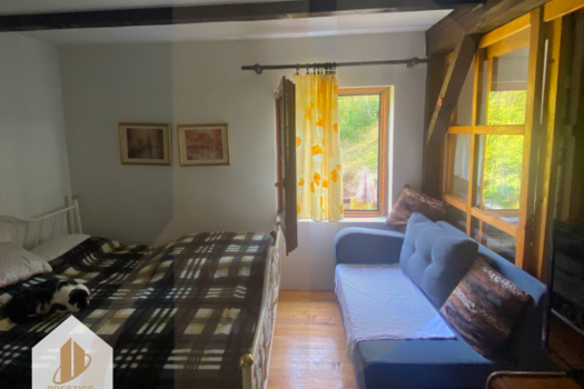 Vikendica 180m2 – Zemljište 730 m2/Donji Čevljanovići