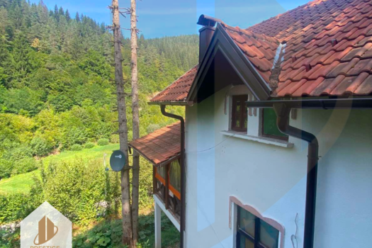 Vikendica 180m2 – Zemljište 730 m2/Donji Čevljanovići