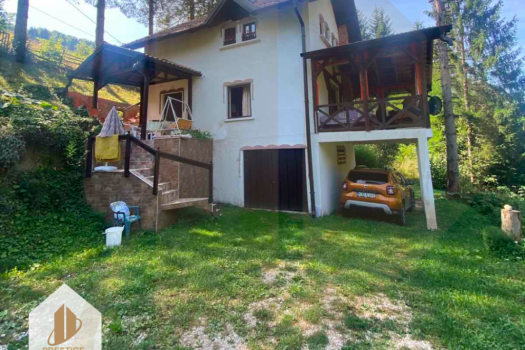 Vikendica 180m2 – Zemljište 730 m2/Donji Čevljanovići