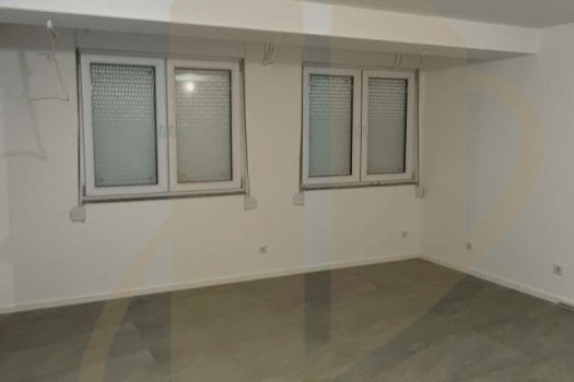 STAN 53.50m2 – ILIJAŠ – CENTAR – POTPUNO ADAPTIRAN