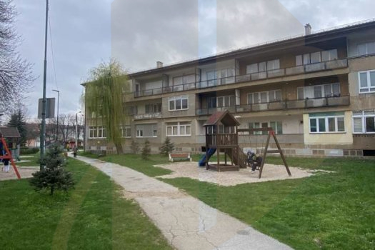 STAN 53.50m2 – ILIJAŠ – CENTAR – POTPUNO ADAPTIRAN