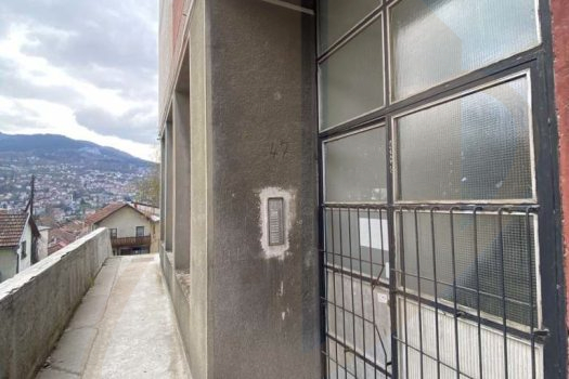 Izdaje se trosoban stan 71 m2 – Odobašina – Sarajevo